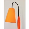 Lampa podłogowa w stylu Memphis.